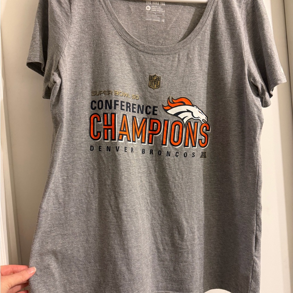 Women’s XL Nike Gray Denver Broncos Super Bowl 50 Champions Tee